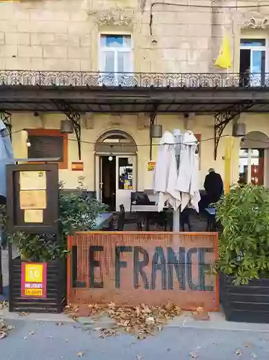 Le Restaurant - La Brasserie Le France - restaurant AIMARGUES - top restaurant AIMARGUES